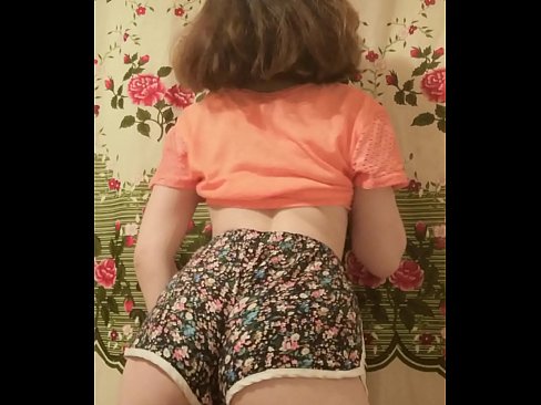 ❤️ Seksi enom bayek stripping mati dheweke kathok cendhak ing kamera ❤️ Saru rusia ing jv.massagecenter-yalta.ru ﹏